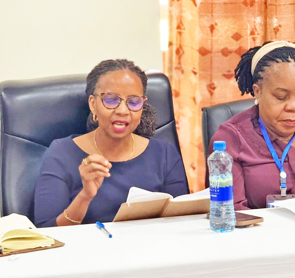 WomenFund_TZ's tweet photo. Mkurugenzi wa @womenfund_tz Rose Marandu akichangia mada katika mjadala kuhusu upungufu wa rasilimali fedha na athari zake katika harakati za haki za wanawake na maendeleo ya Taifa.Mjadala huo umefanyika katika #NGOForum2025 inayoendelea huko Dodoma.
#ngoforum2025
#NaCoNGO https://t.co/6AaGN4P5M7