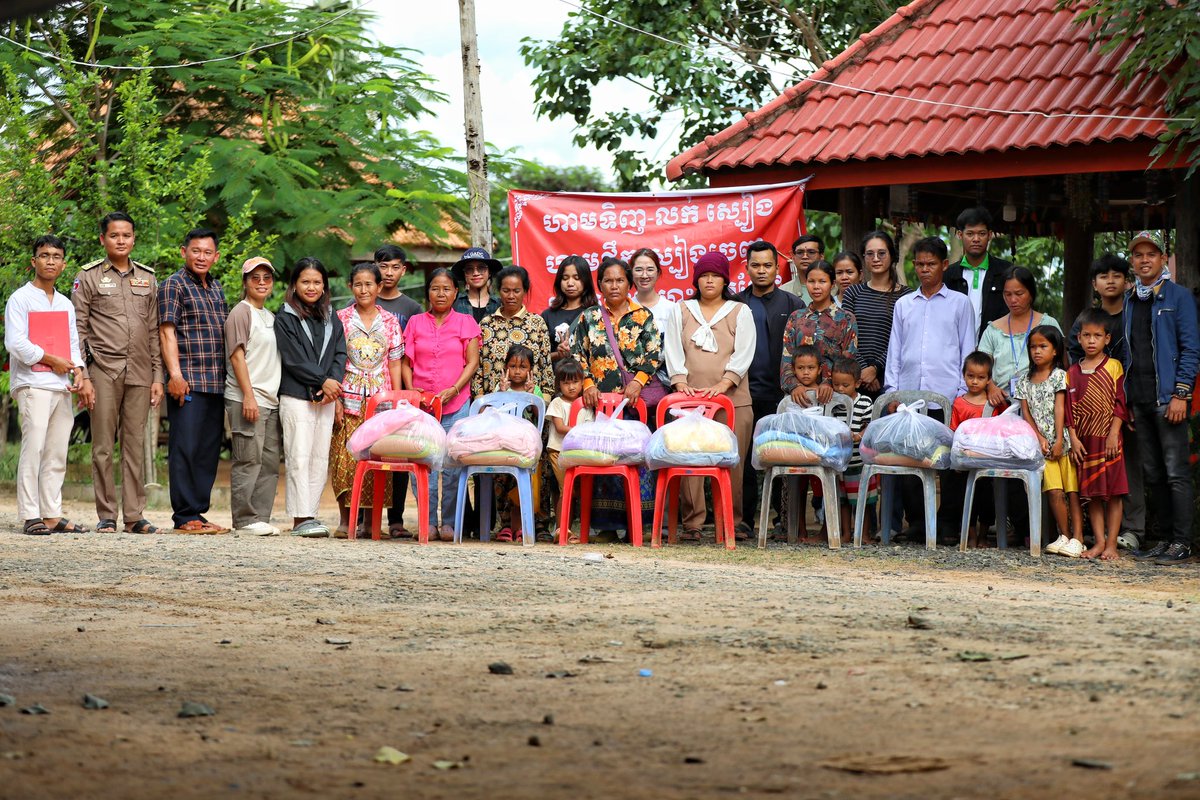 I am pleased to help bring food supplies, shelter, and medical materials to displaced families in the Tbaeng Meanchey District of Preah Vihear Province, organized by the Cambodian Youth Network Association (CYN) and seven other organizations.
