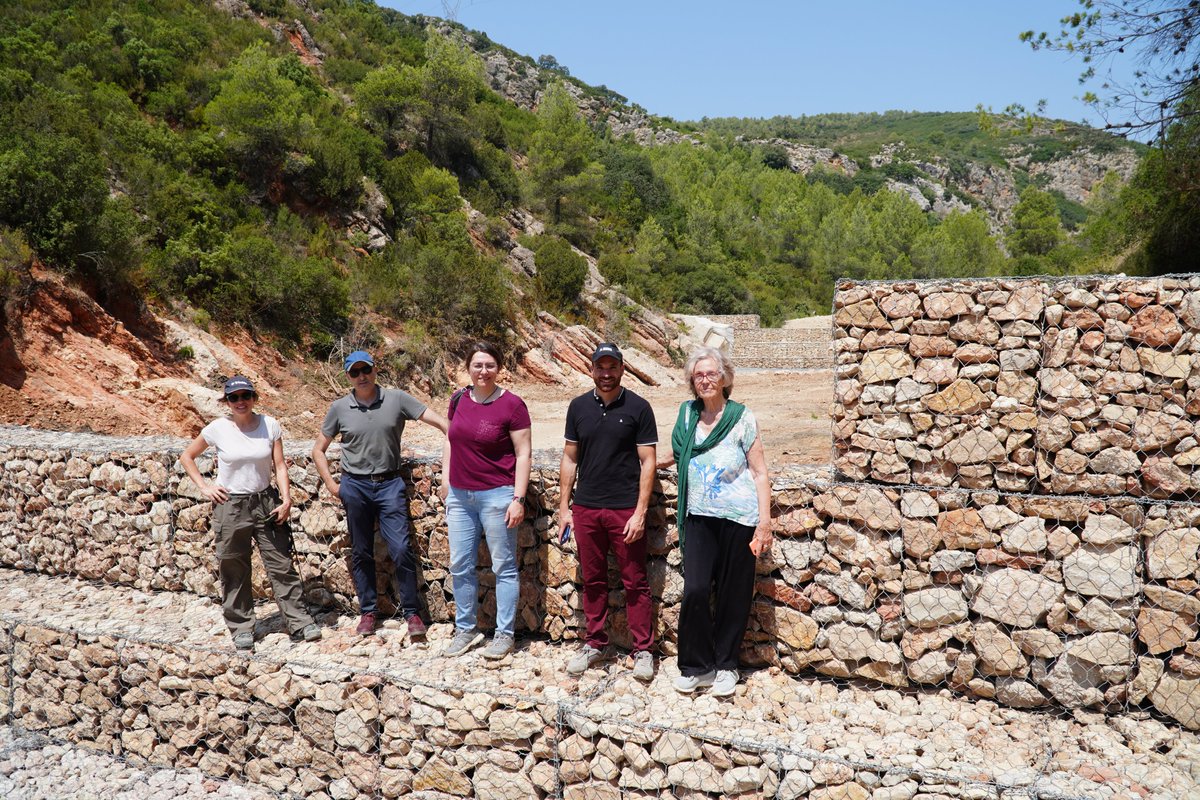 🔵Este martes nos acercamos hasta Macastre, Yátova y Siete Aguas en el marco del proyecto europeo #SpongeWorks.

🏞️El objetivo, localizar zonas rurales y agrícolas que puedan servir como ejemplo piloto para desarrollar soluciones que aumenten la retención de agua de sus suelos.