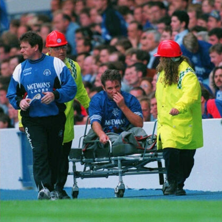 WATP72RFC's tweet photo. ποΈ #OnThisDay 1οΈβ£9οΈβ£9οΈβ£4οΈβ£ : #Rangers begin the pursuit of #7IAR with a 2-1 win over Motherwell at Ibrox(43.7k). Mark Hateley & Duncan Ferguson scored. MotM Brian Laudrup made his League debut alongside Basile Boli. Ally McCoist was stretchered off injured, he'd be out for 3 weeks. https://t.co/ACdBwo89kY