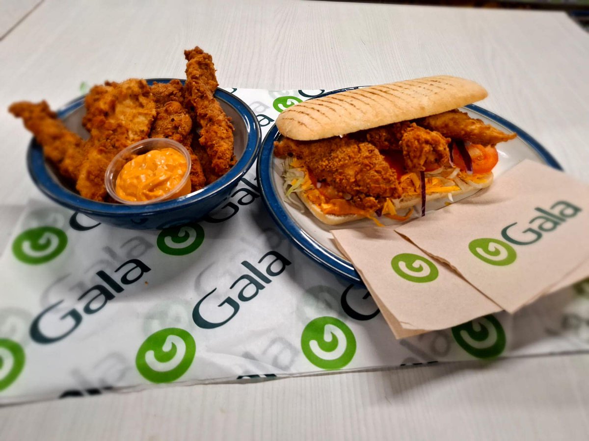 🥗 Made Fresh, Just for You! ✨

At The Deli, every bite is packed with quality ingredients and made fresh when you order. Grab your favorite sandwich, wrap, or salad today!

#TheDeli #MadeFresh #DeliciousEats #GrabAndGo