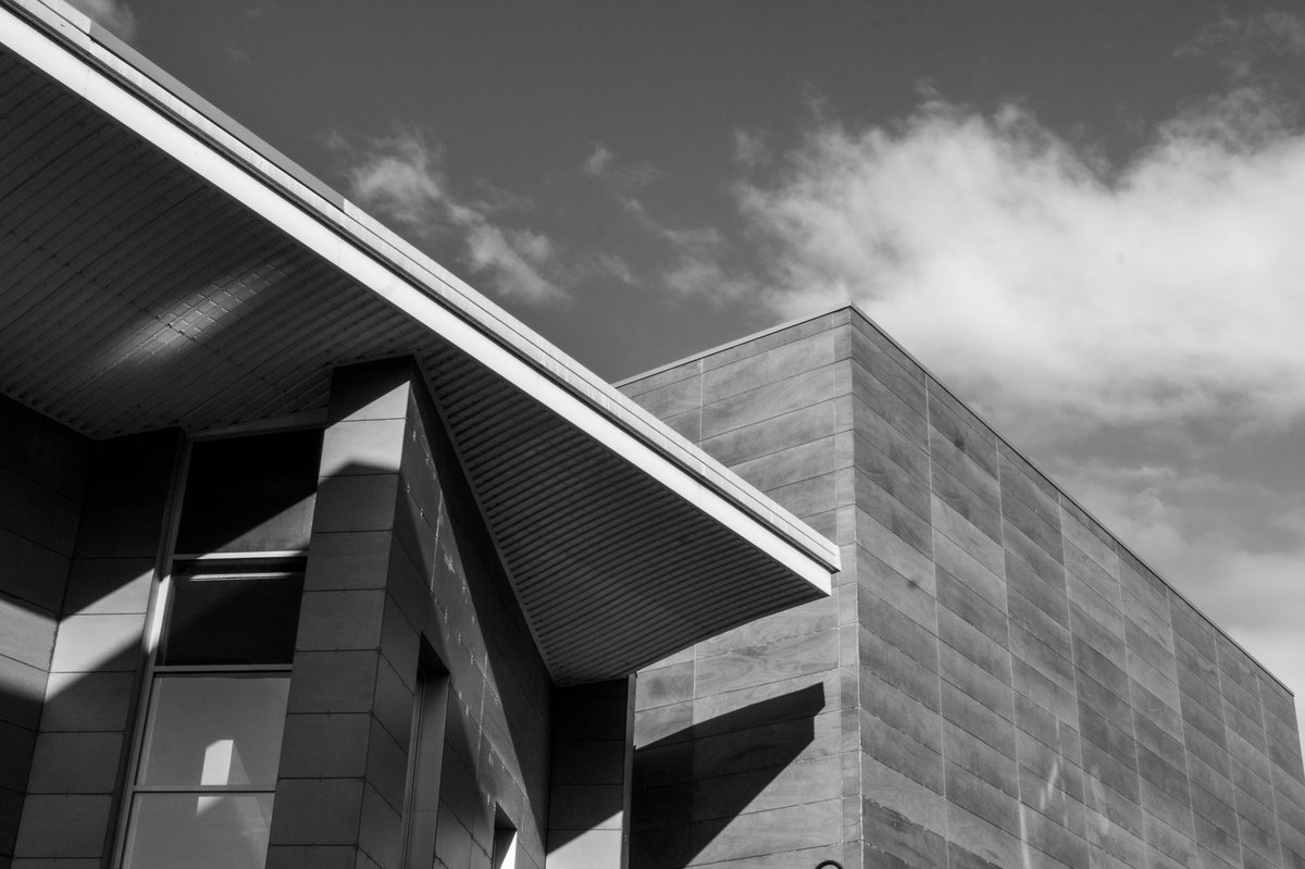 TheNorthernArt's tweet photo. BA (Hons) Photography student Neil Bankhurst has received this years Photography Achievement Award 2025. The award is in recognition of the student who has displayed a particular level of commitment and dedication to the practice and study of photography: https://t.co/2pmYVUAx3L https://t.co/xzyKYVPLSz