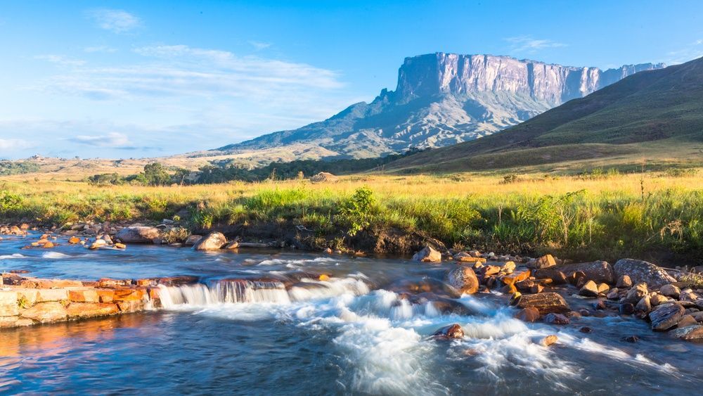 WTGTravelGuide's tweet image. Mount Roraima is one of South America’s most awe-inspiring natural wonders. 

#MountRoraima #NatureInspires #SouthAmericaWonders #HiddenWorlds #TravelDreams #LostWorldVibes