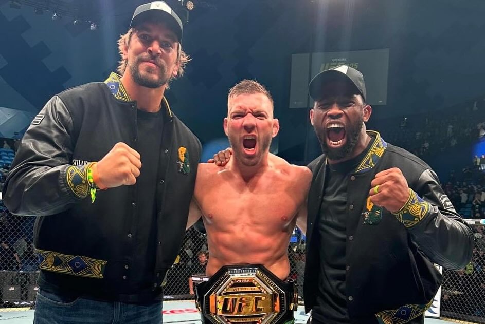 If you’re in SA this weekend, just step out into the streets, and you will witness what I’m saying when you see our people supporting the <a href="/Springboks/">Springboks</a> , <a href="/ProteasMenCSA/">Proteas Men</a>  and <a href="/dricusduplessis/">Dricus Du Plessis</a>. 🇿🇦 #purpose #sport #southafrica #strongertogether #bokke #proteafire #MMA #DDP #UFC319