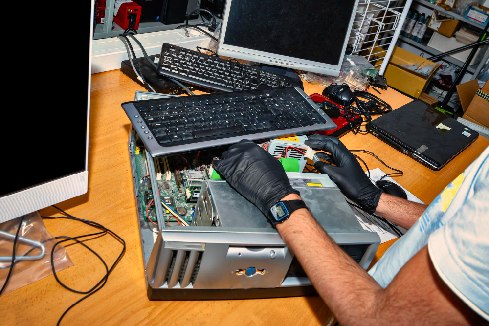 1stForRepairs's tweet image. 💻 1st Class Computer Services Limited provides expert, cost-effective computer repairs. 🛠️
Let us help you get your devices back in top shape!
Learn more: 1st Class Computer Services
1stclasscomputerservices.co.uk/mac-computer-i…
#ComputerRepairs #TechSupport #AffordableRepairs #ReliableService