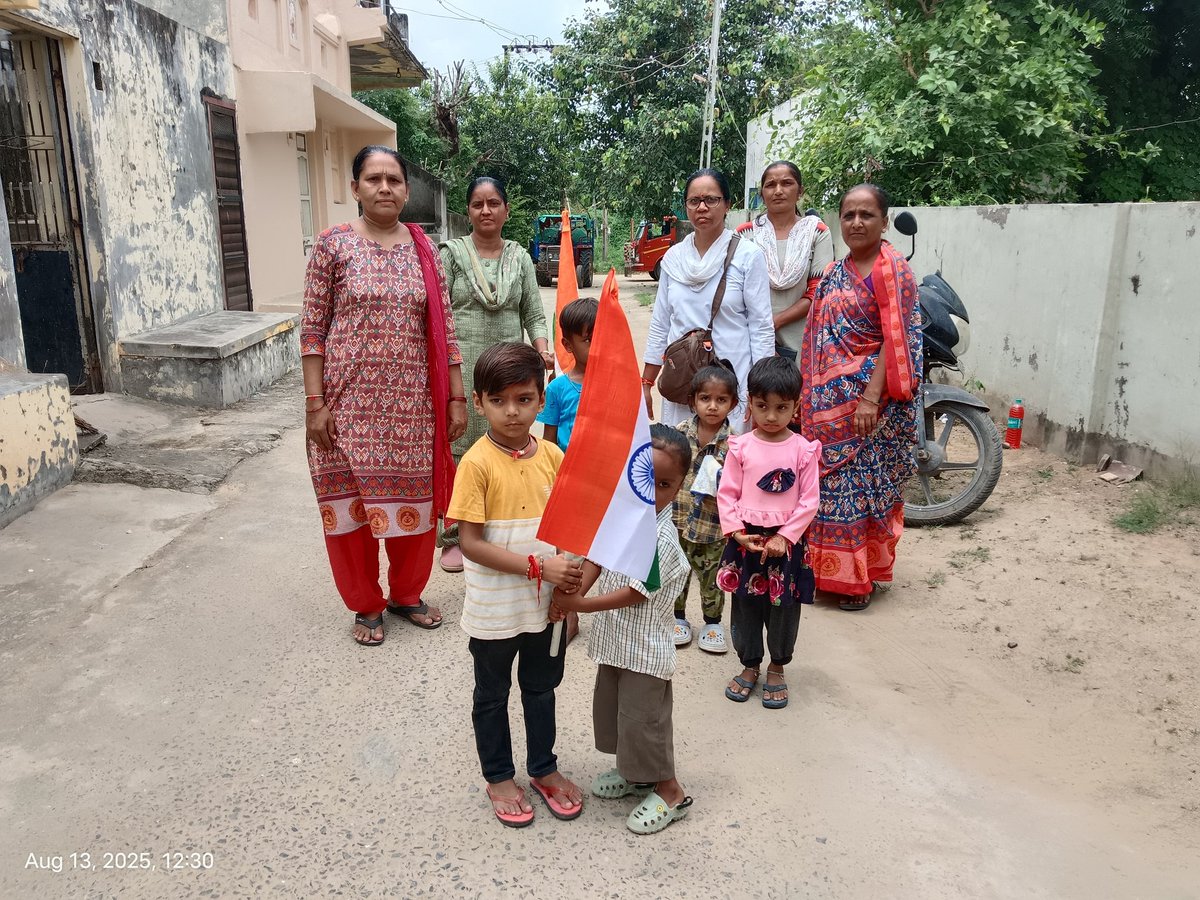 PamolSector's tweet photo. આજ રોજ ઘટક કુકરવાડા મા હર ઘર તિરંગા કાર્યક્રમ અંતર્ગત રેલી કાઢવા મા આવી https://t.co/49z21iHtCL