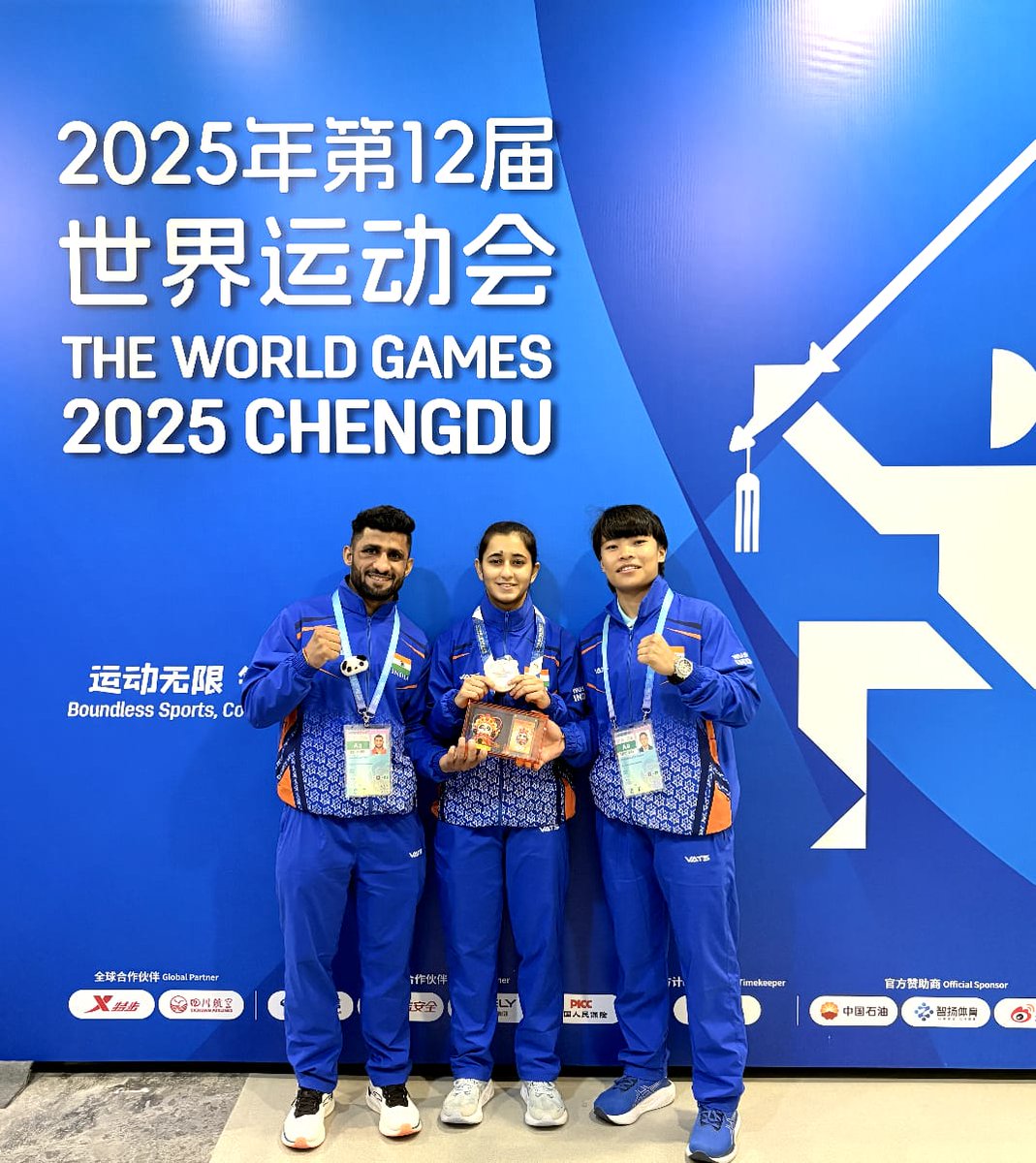 kheloindia's tweet photo. #NCOE Itanagar athlete Namrata Batra made history for India at the World Games, settling for a Silver🥈 in the Wushu Sanda 52 kg category. She became the first-ever Indian🇮🇳 Wushu athlete to win a medal🏅 at this multi-sport event.
#IndianWushu #GameOn #WomenInSports
@mansukhmandviya @khadseraksha @wushuwai