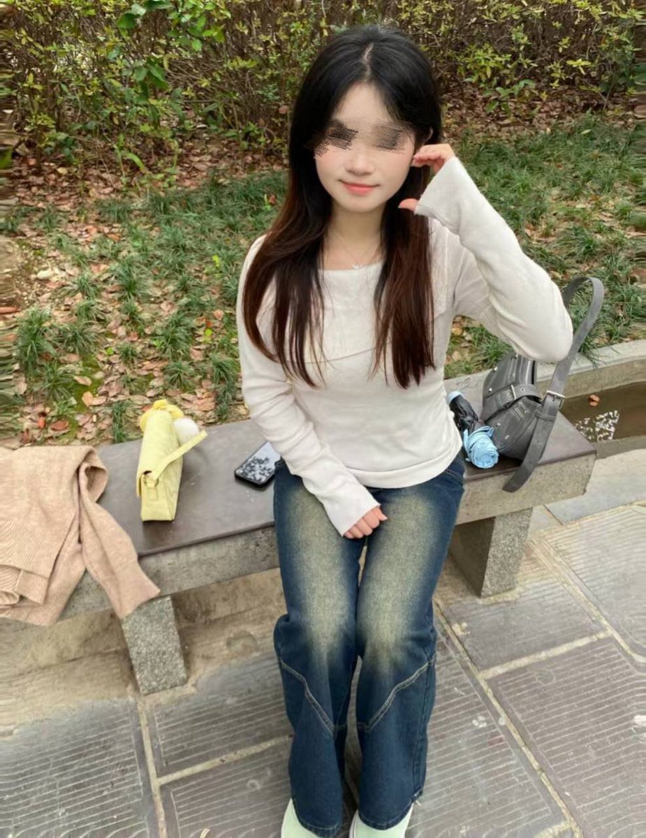 江苏南京女高蹲一个喜欢足交的搭子，还是小处女，希望先相互了解