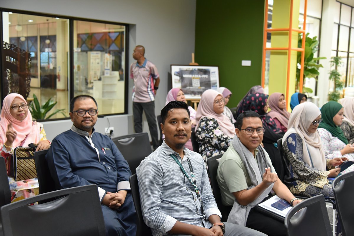 On August 6 2025, IIUM’s Disability Services Unit and Kulliyyah of Laws hosted a Roadshow on Teaching &amp; Learning Guide for Persons with Disabilities. The event helped AIKOL staff to foster an inclusive learning environment for students through insightful sessions and discussions.