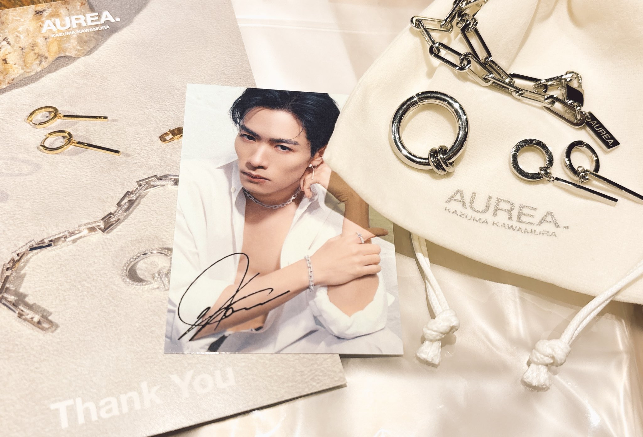 川村壱馬 AUREA. バッグ トレカ AUREA.川村壱馬 サイン入りフォト