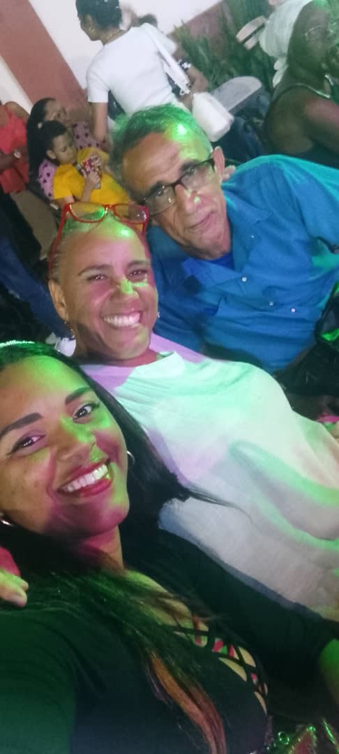 Muchas felicidades a los jóvenes centrohabaneros en el día Internacional de la Juventud. A nuestra Secretaria de la UJC nuestro reconocimiento en este día de compromisos renovados. #SiempreJoven