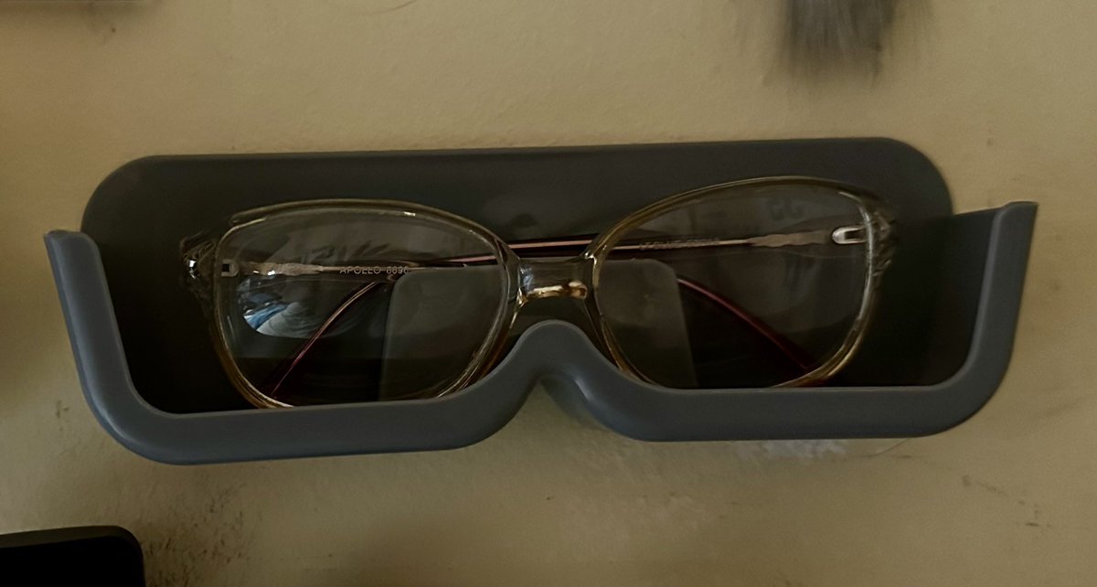 ItsErikabYo's tweet image. These are the rest of the things I got off Temu. I use my birthday money to buy these and I’ll be attempting to make some cups tonight 
#temuhaul