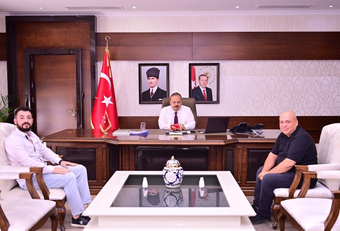 Aydın Valisi Yakup Canbolat, İş İnsanı Menderes Polat’ı Kabul Etti