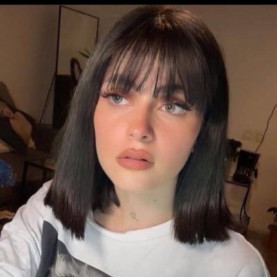 تكتب هاي وتبيني ارد عليك ياحما.ر لا تجي خاص الا وانت شايف البايو ولا يجي الا الي لسانه وصخ ويلسع 💦