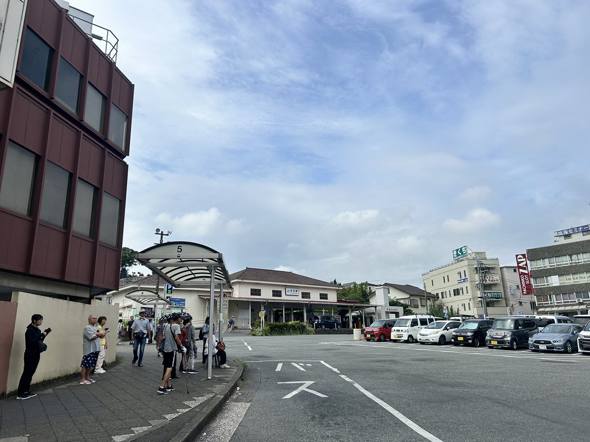 JF28taku's tweet photo. 神奈川県横須賀市のマンホールカードを貰いに、衣笠商店街サービスセンターに行ってきました。
SNSアップでマンホールカードのマグネットを頂けました。
#神奈川県
#横須賀市
#マンホールカード https://t.co/3AbysntWnA