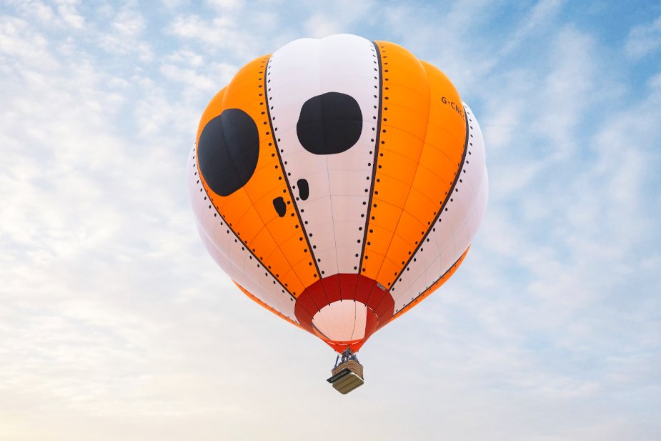 Today's campaign inspiration comes from <a href="/BeavertownBeer/">Beavertown Brewery</a>, who have launched the UK's first balloon pub, known as the Skulloon Tavern! Visit their website (link below) for a chance to win a flight on this spooky, floating pub over the bank holiday weekend.

beavertownbrewery.co.uk/pages/hot-air-…