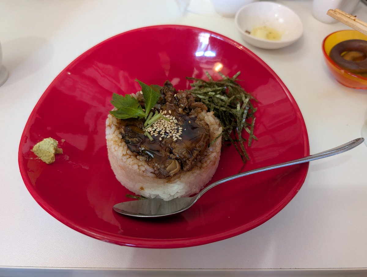 友達の車で松島行って来たー！
１５年ぶりくらいに牡蠣のひつまぶし食べたけどやっぱり美味い！