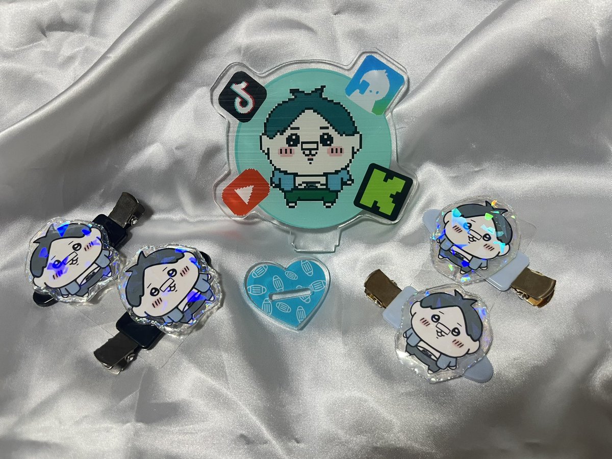 0_chico_0's tweet photo. お誕生日おめでとうございます🎉
アクスタと前髪クリップ作って送りました!!
つけてくれて嬉しいーーー!!
喜んでもらえてたら嬉しいな(*´˘`*)
リスナーさんのチャットでもたくさんお褒めの言葉を頂いて嬉しかった(◍ ´꒳` ◍)
#コレコレ
#コレコレ生誕祭2025 https://t.co/7MdIBGYvpH