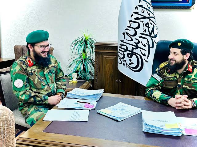 د شل کلن اشغال ټغر مو ټول کړو.
نظامي او سیاسي میدان مو وګټلو.
او تیر یادونه مه هیروی خو صرف په تیر یادونو کې پاتې کیږی هم مه،
نړۍ درته برګ برګ او حیران حیران ګوري کوشش وکړی اقتصادي اشغال هم وګټۍ.
ګټلو ته يې قریب هم يې.
پام مایوسه نشی حوصلې پیاوړې کړی.
کامیابي ستاسو ده،
#اسد24