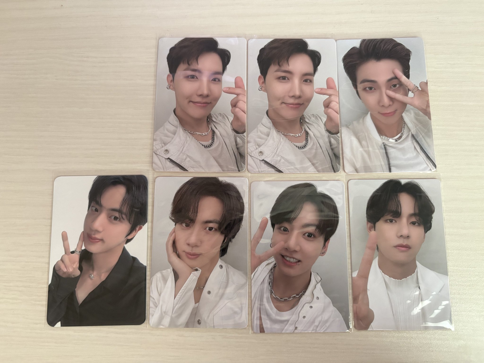 BTS アルバム トレカ まとめ売り 公式 ジョングク テヒョン ジミン セット】DFESTA BTS ジョングク ジミン ナム ホソク ポスト