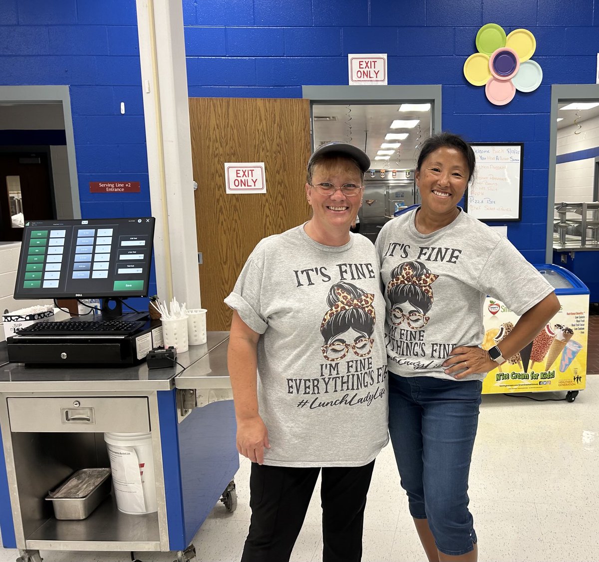 TheKCSD's tweet image. Student nutrition is back and serving breakfast and lunch. #TeamKenton #firstdayofschool