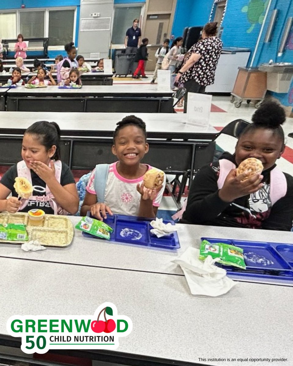 gwd50meals's tweet photo. Why was the line backed up this morning at Pinecrest Elementary. 🤔 Oh, that’s right—it was cinnamon bun day in the cafeteria. 🍩 🎉 The sweet smell had everyone rushing in. 😋 👏

📸 Lacey Wolcott 

@gwd50schools #weareD50 #Greenwoodsc #GreenwoodSouthCarolina #Greenwood https://t.co/15wSyfFUJM