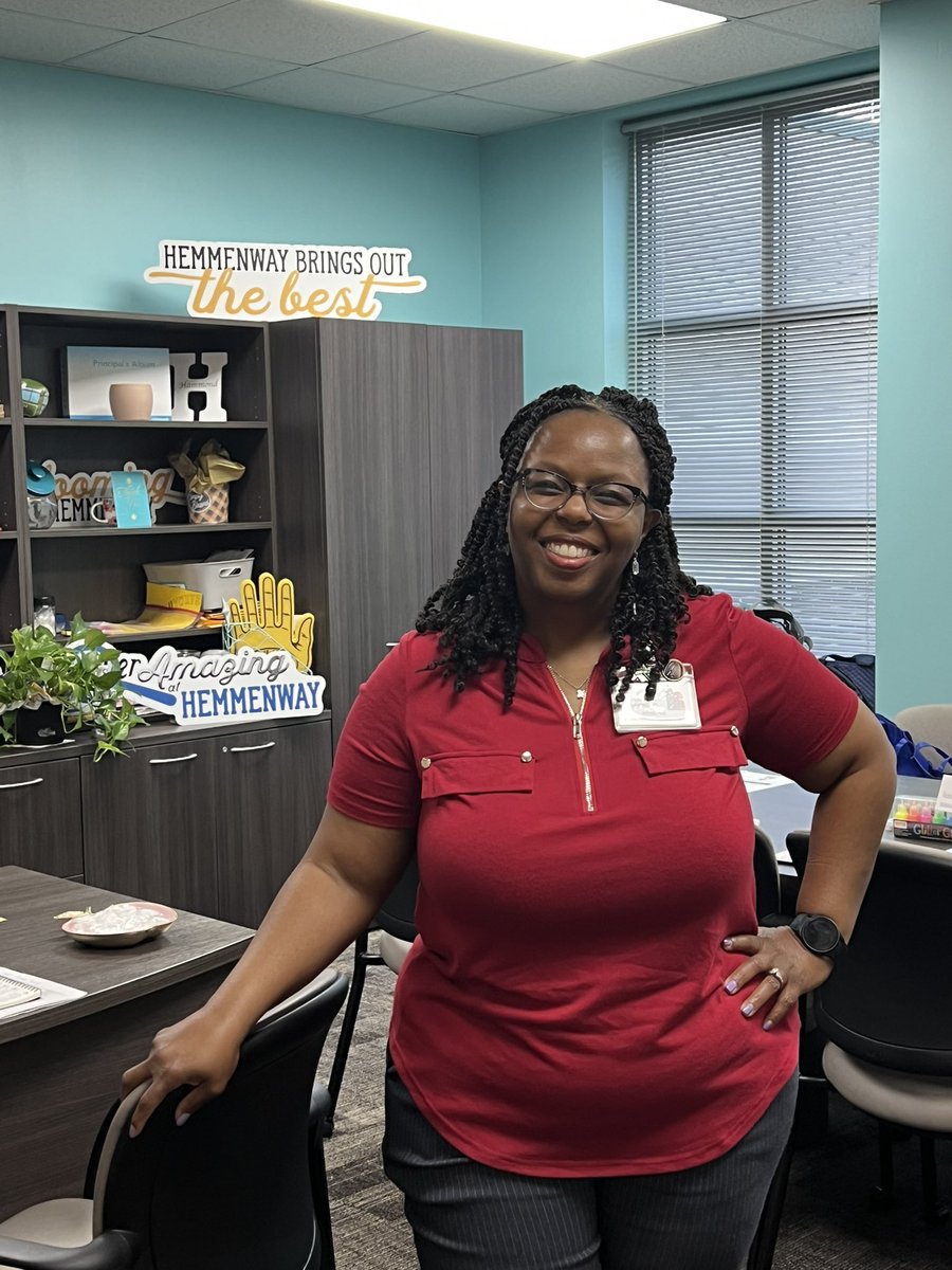 Lateashia Majors tweet media