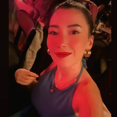 damlakyc98's tweet photo. #YeniProfilResmi https://t.co/Q5jzga0CmC