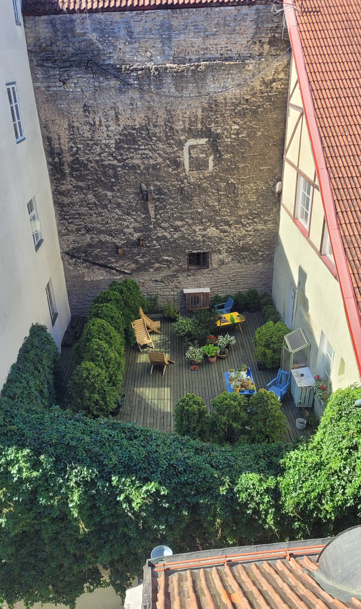 Evanthia Hatziminaoglou tweet media