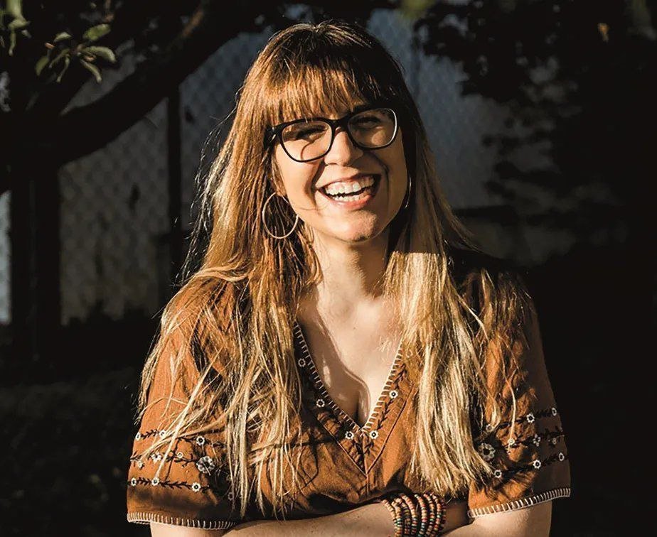 ttliterario's tweet photo. "Mate", de Ali Hazelwood, foi confirmado para novembro no Brasil pela @editoraarqueiro https://t.co/O7t9D9cgXo