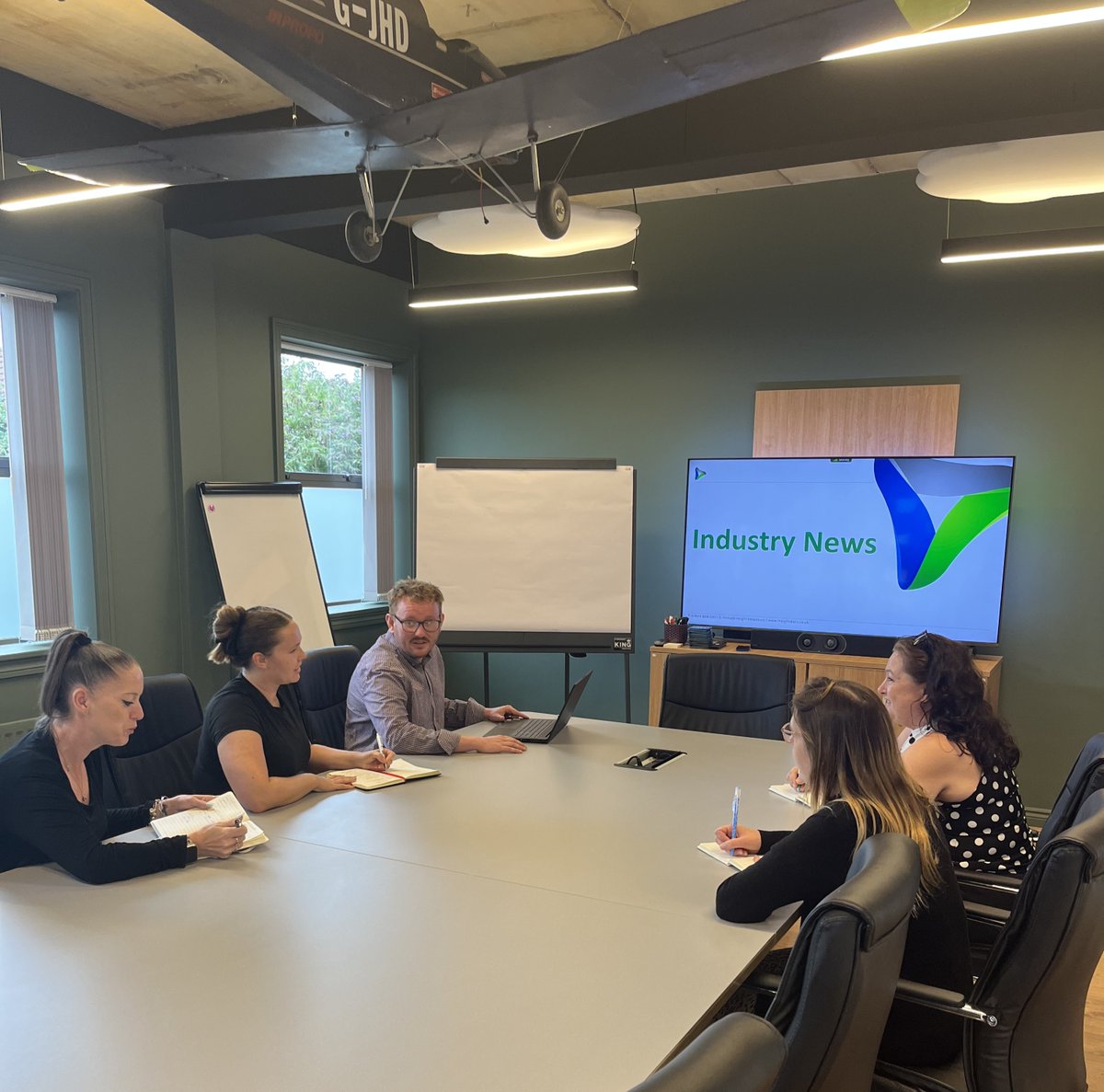 Weekly research catch-up ✅ 
Sharing new industry insights, spotting data trends, &amp; keeping the team in the loop - like the recent Andrew Wright Windows closure. 

Read our CEO Andrew Scott’s informative post for more here: vist.ly/438i6

#InsightData