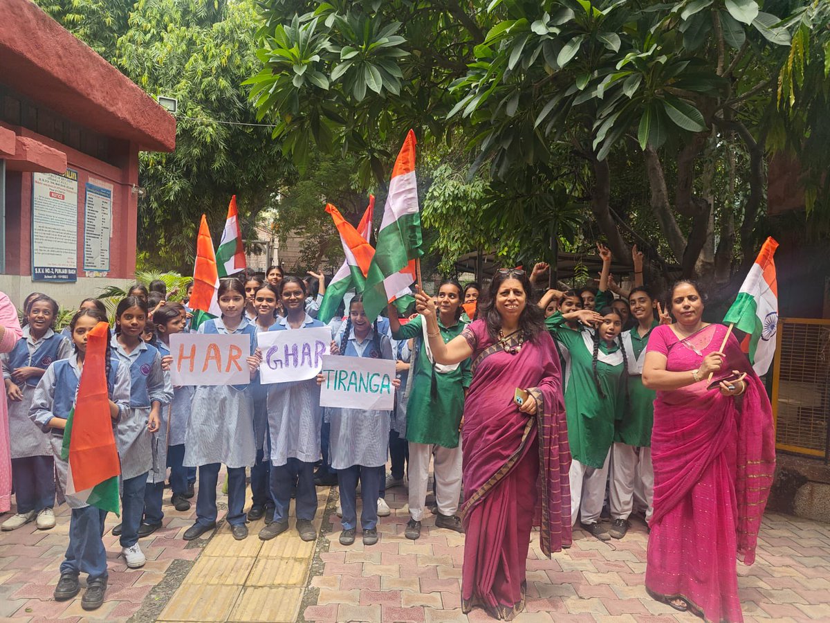 Young voices, big patriotism – marching for our Tiranga! 🇮🇳

#HarGharTiranga <a href="/Dir_Education/">DIRECTORATE OF EDUCATION Delhi</a>