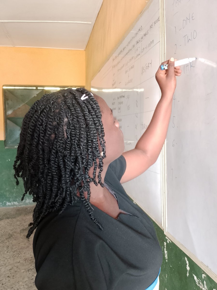 REELfoundation's tweet photo. Our Free Summer Coaching Program in Agbado officially kicked off today.

Over the next few weeks, students will strengthen their knowledge in Maths, English, &amp; Basic Science, while also exploring crafts like soap making, upcycling, and tie-dye.

#SummerCoaching #REELFoundation https://t.co/yLbsEPOSBW