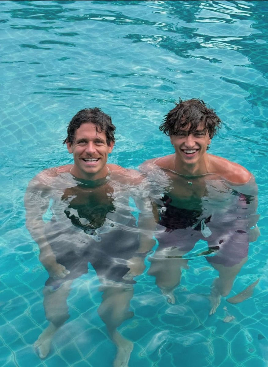 The summer i try to impress my dad
-Jere bear 🧿🫦🧿