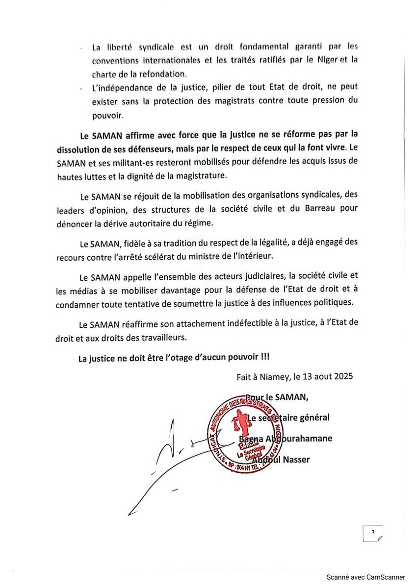 #Niger ⚖️ Communiqué de #SAMAN 
"L'opinion publique doit savoir que l'actuel ministre de la Justice a été exclu du même SAMAN en 2003, pour avoir commis l'indélicatesse d'épouser une femme dont il avait lui-même prononcé auparavant le divorce."

Extrait ⤵️