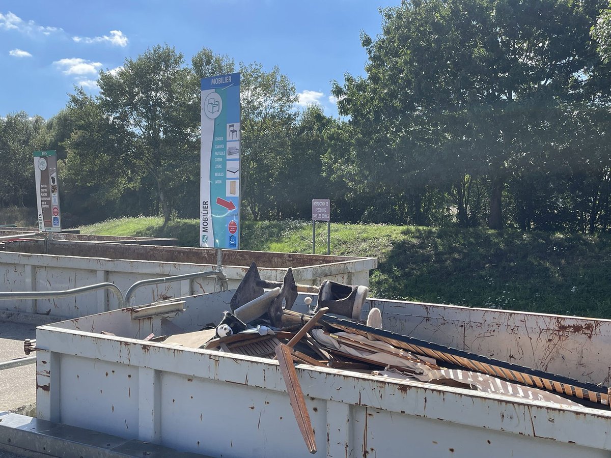 ☀️🚮 En raison des fortes #chaleurs annoncées, les horaires des #déchetteries intercommunales sont modifiés ce samedi 16 août.

Découvrez les horaires ici 👇
shorturl.at/7xxQH