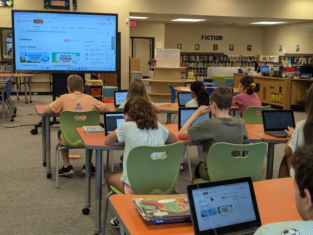 LauraCritt15322's tweet image. Kicking off our summer reading with @zoobeanreads and working towards our #CobbLMS reading goals.  @CobbSchools