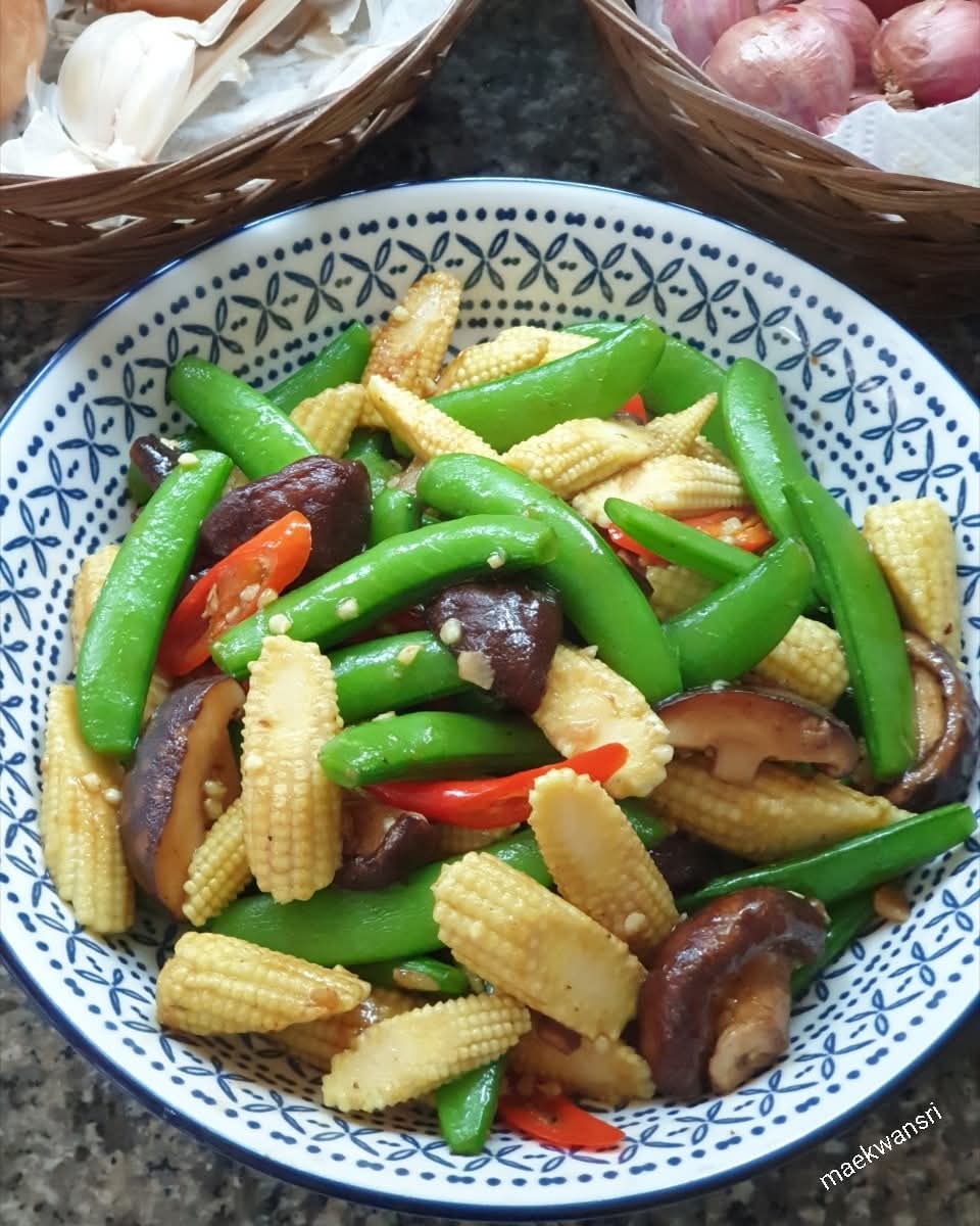 เมนูถั่ว
-ถั่วแขกผัดพริกเกลือ
-ผัดถั่วฝักยาวกับหมูสับ
-ผัดถั่วลันเตากับข้าวโพดอ่อน