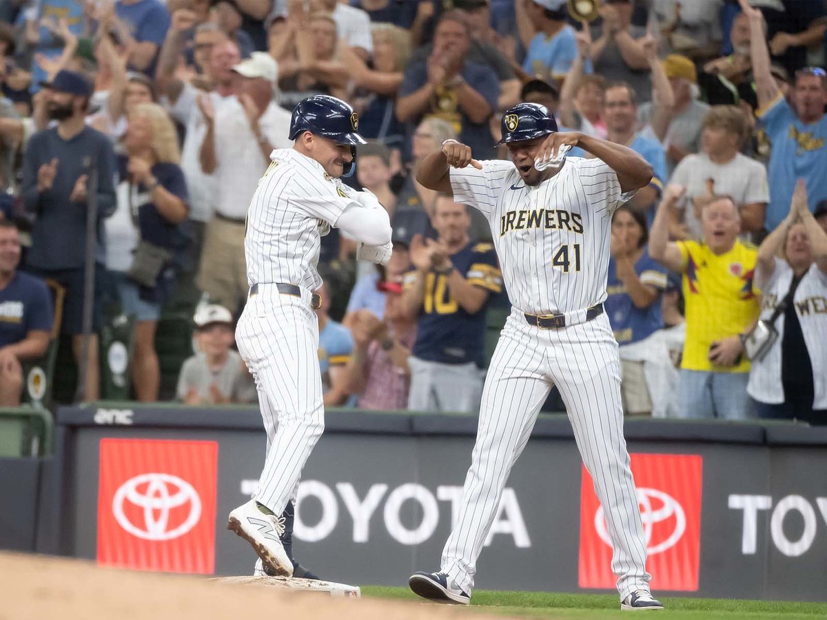 The Brewers are just one win away from free burgers at George Webb's! dlvr.it/TMSk7V