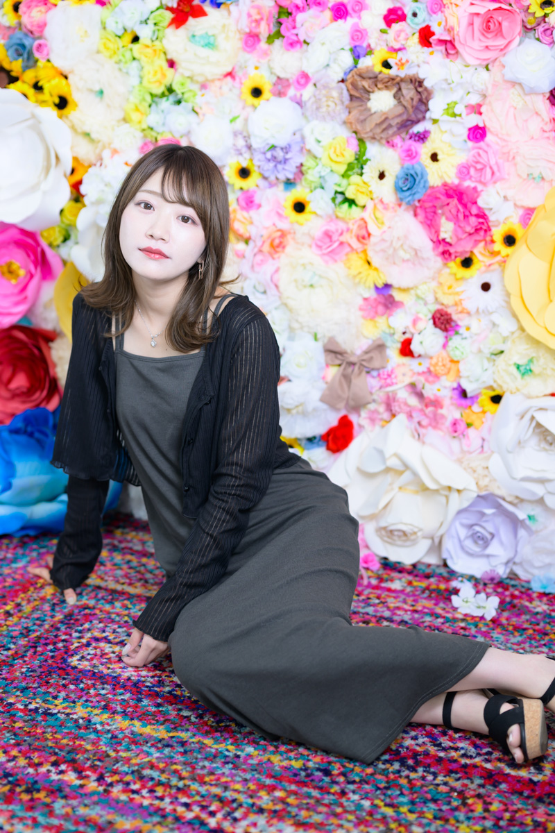 Cnst1970's tweet photo. 2025.8.9　スタジオringo
すずさん

フラワーウォール

@suzu_mil_1013
@momogirl_kansai
#momo撮影会in関西
#ポートレート
#スタジオringo https://t.co/HVCFKiyNvu