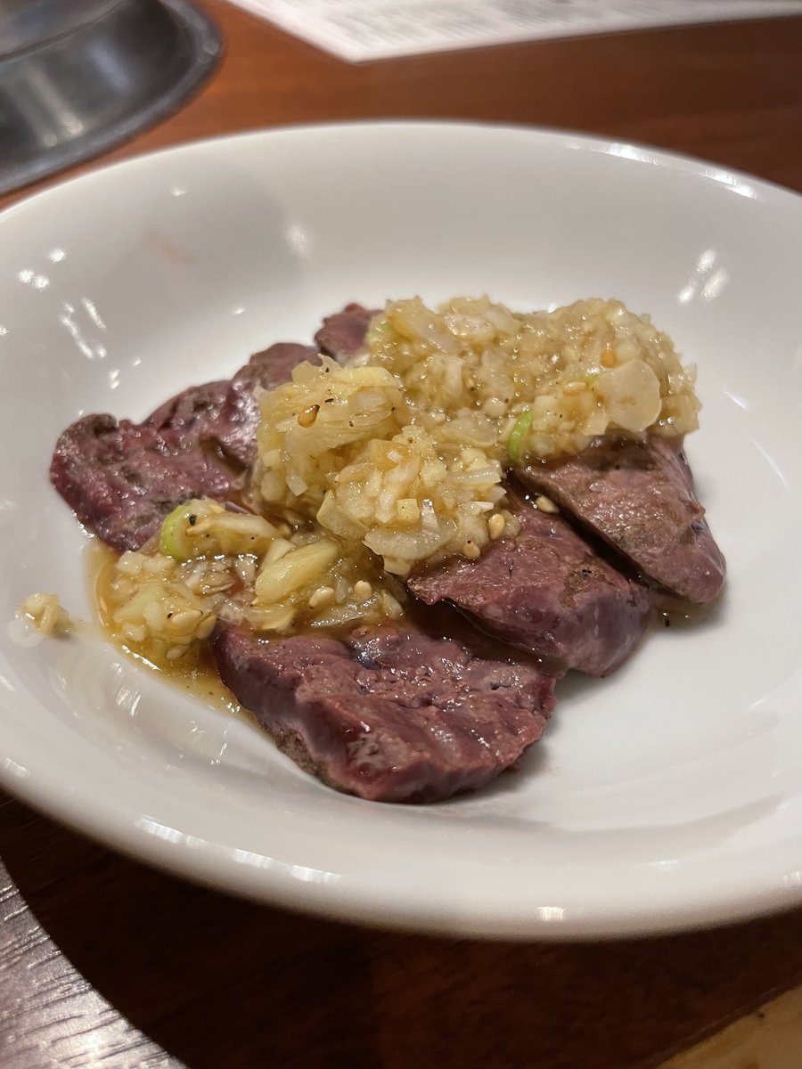 AsrielArielle's tweet photo. 誕生日だったのでお肉食べました😍 https://t.co/FDVNVyWeDW