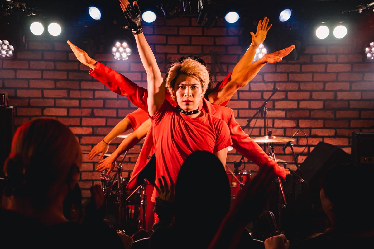 crefy_official's tweet photo. 2025.8.12 
躁鬱ロックフェスｰ番外編ｰ
Day1 躁ステージ
at.吉祥寺Planet K

改めてありがとうございました‼️
最高に躁な時間を、あなたと過ごせて幸せ✨
鬱でお先真っ暗な時も、躁で誰かと話したくて仕方ない時も、また会いに来てください🦞
ザリガニはいつでもあなたを待ってます‼️

📸 @kinoWtr https://t.co/aVGDuo1pCa