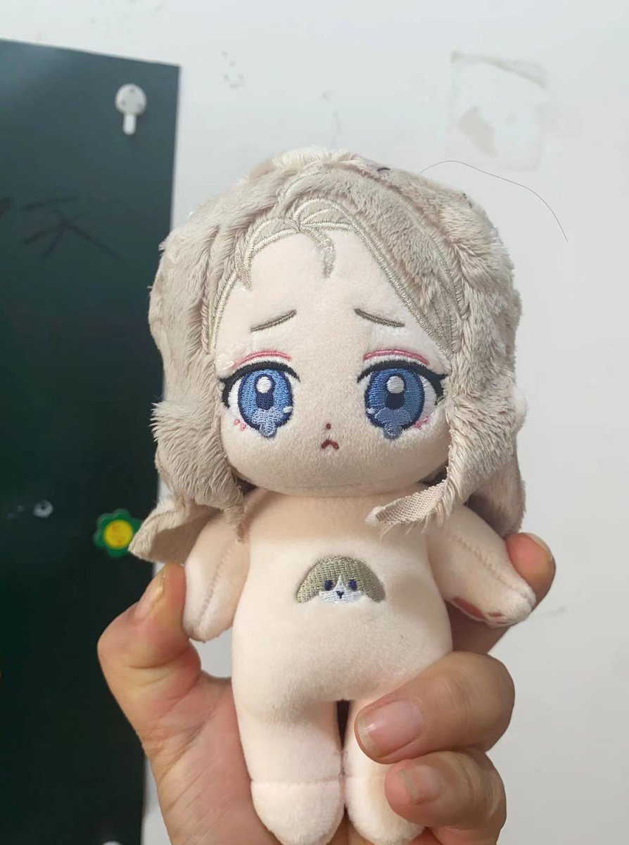 안녕하세요 내 새끼 데뷔시키려다가 내가 데뷔하게 생김. 인형 만든 사람인데요… 계정이 미친 퇴폐업소에게 해킹당해 잠겨버렸습니다
혹시 후에 다른 문의 있전 분들은 이 계정으로 연락 바랍니다.. #내데뷔  
웹툰화 개짱