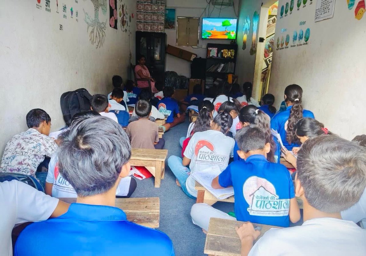 challengersgut's tweet image. Little learners, limitless possibilities –
Challengers Ki Pathshala blends childhood with technology.
#digitallearning #TechForKids #learningisfun #digitaleducation #Team @challengersgut