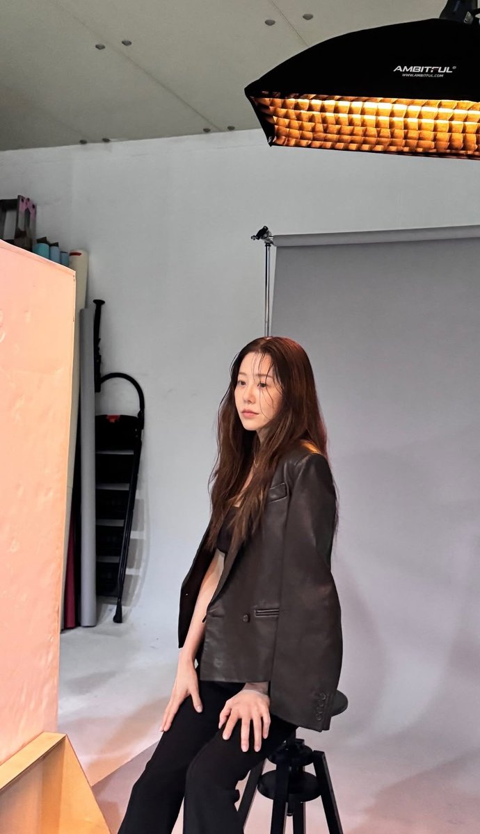 easyease_GHS's tweet photo. 미치겠음 여기서 못나오고 있어요
걍 사진 보면서 내여자다 내여자... 이러면서 계속 사진만 보는 중 https://t.co/APoeOkNiKG