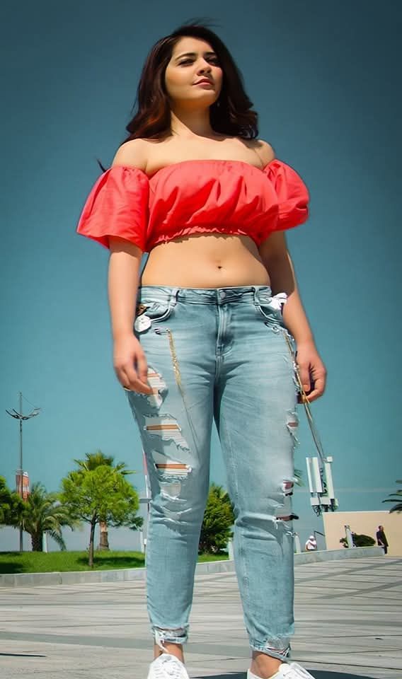 GyO7TxwWAAAfsr5?format=jpg&name=medium