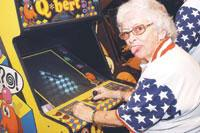 OrdinalArcade's tweet image. ✨   Throwback Thursday   ✨

At 58, Doris Self became the world’s oldest competitive video game champion, scoring 1,112,300 points on Q*Bert at the 1984 Twin Galaxies tournament. She held that title for years and remains a timeless icon of gaming grit and joy.
