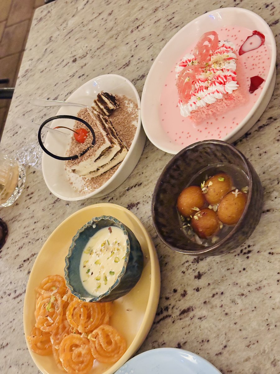 IntellinezSys's tweet image. ✨ The Bangalore team of @Intellinez Systems brought the vibes!

A night of laughter, connection &amp;amp; celebration at our team dinner party. 🥂

#IntellinezSystemsBangalore #TeamIntellinez #LifeAtIntellinez #WorkplaceCulture #DinnerParty