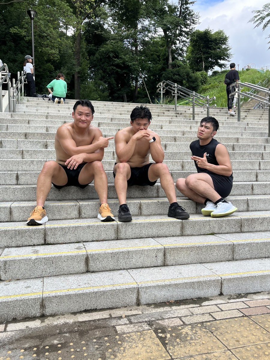 keiyogasjudo's tweet photo. 【合宿風景：DAY3】
8月23.24日に開催されます、全日本実業柔道個人選手権大会に向けて、都内の大学等を中心に合宿を行なっております🥋

AM：神奈川県警
PM：トレーニング(ジム班、ラントレ班)

神奈川県警の皆様、ありがとうございました。🙇🙇

#京葉ガス柔道部
#judo#judoka#judofamily#judô
#柔道 https://t.co/ORbLSKcCu8