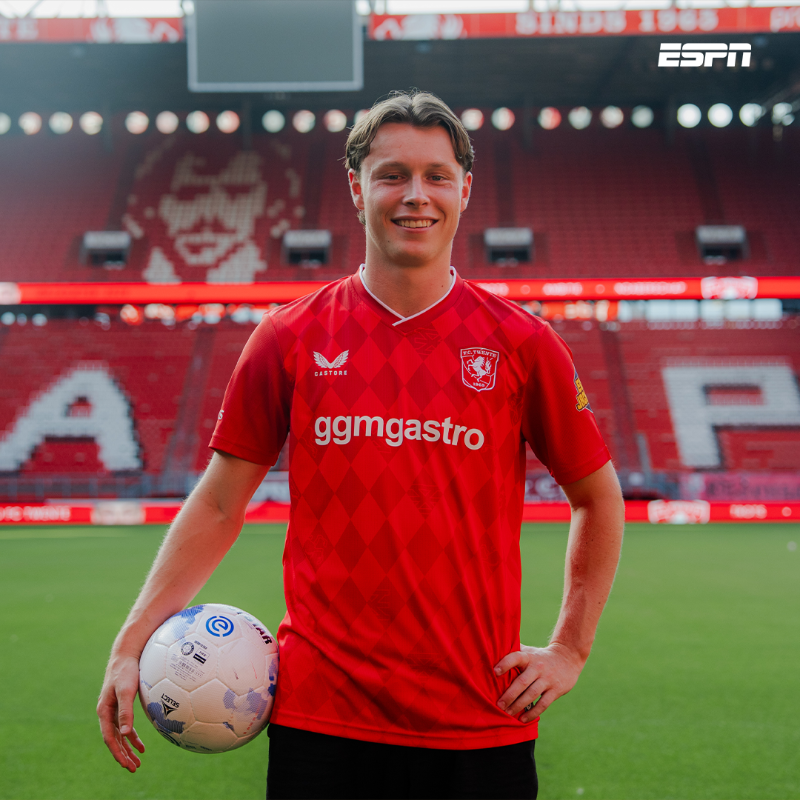 ESPNnl's tweet photo. De 21-jarige Noorse linkeraanvaller tekent een vierjarig contract bij FC Twente ✍️✅